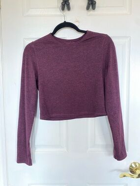 girlfriend collective Plum Long-Sleeve Cropped Top